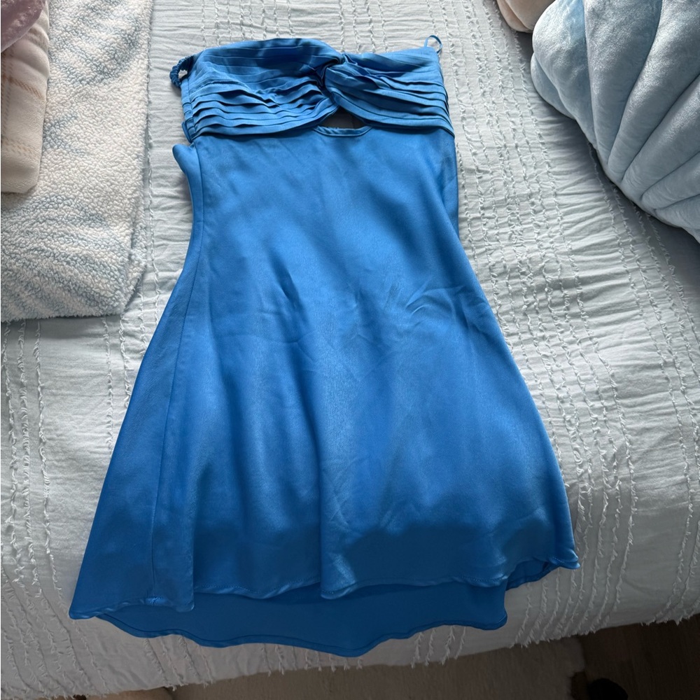 Elegant Blue Strapless Dress